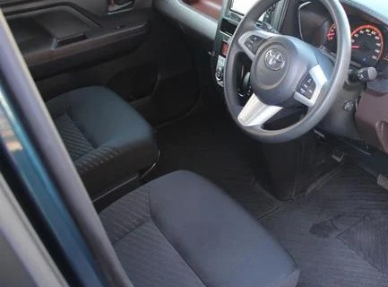 【仙台市】スバル インプレッサスポーツ「灯油こぼれ」