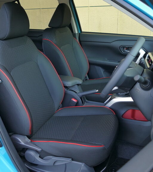 トヨタライズ。 前席。